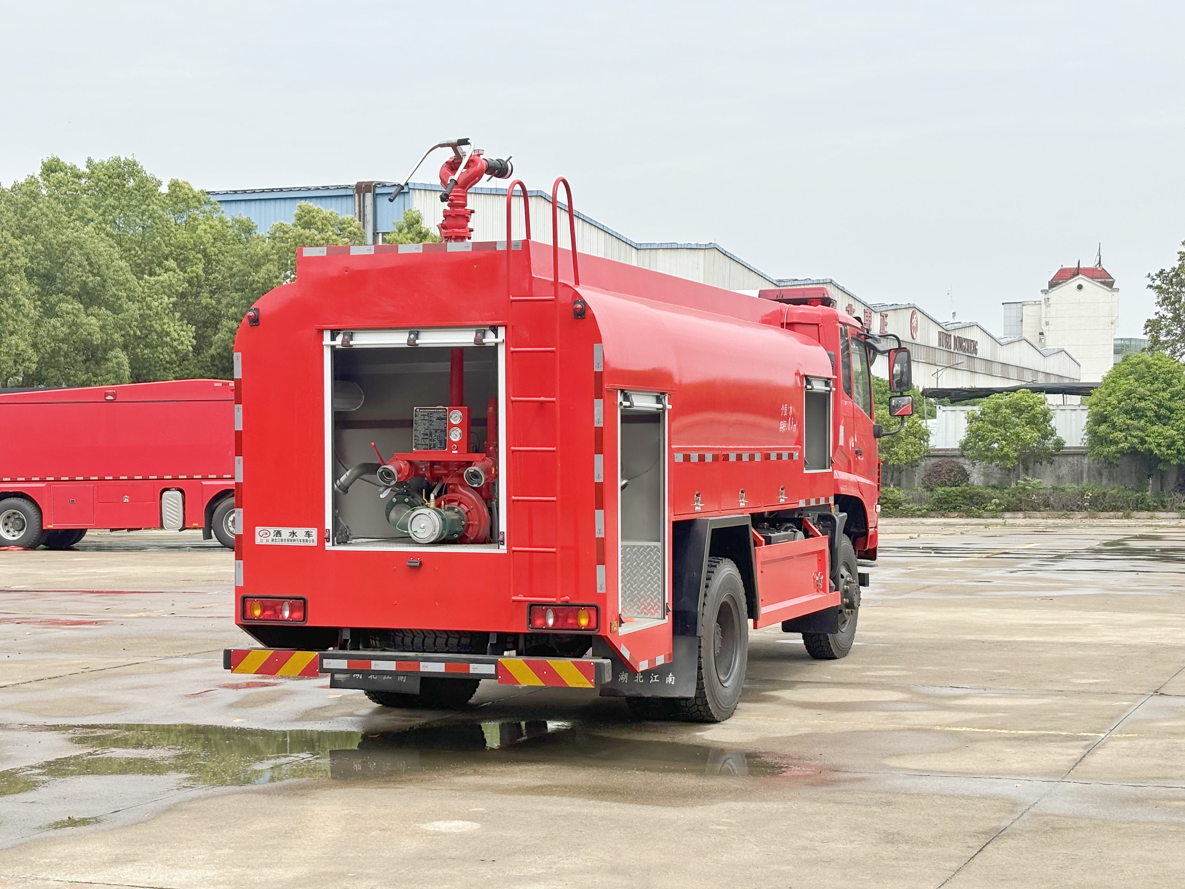 �|�L8-9�����(q��)ɭ�ֹ�ˮ����܇